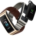 Chytrý náramek a Bluetooth handsfree v jednom. Nový Huawei TalkBand B5 zvládne obojí